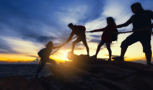 Read more about the article Sharing Your Wisdom: Becoming a Mentor in Midlife